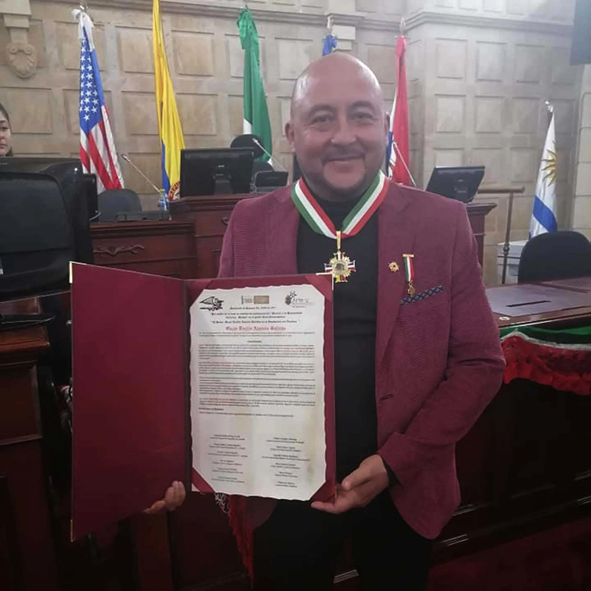 Condecoración que simboliza la labor social